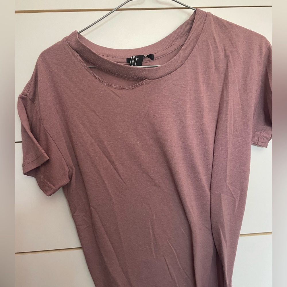 Forever 21 T-shirt with distressed neck size S